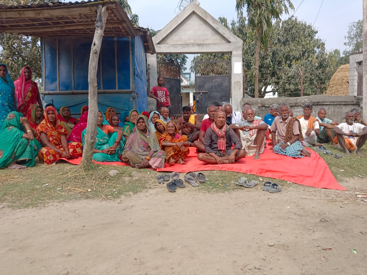 हरकट्टीमा मतदान केन्द्र कायम नगरिए मतदान नगर्ने स्थानीयको घोषणा