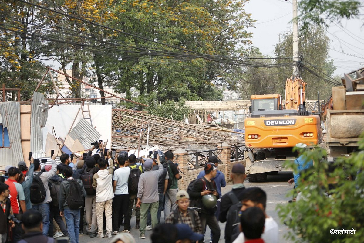 थापाथलीका ४० प्रतिशत टहरा शान्तिपूर्ण रूपमा हटाइयो